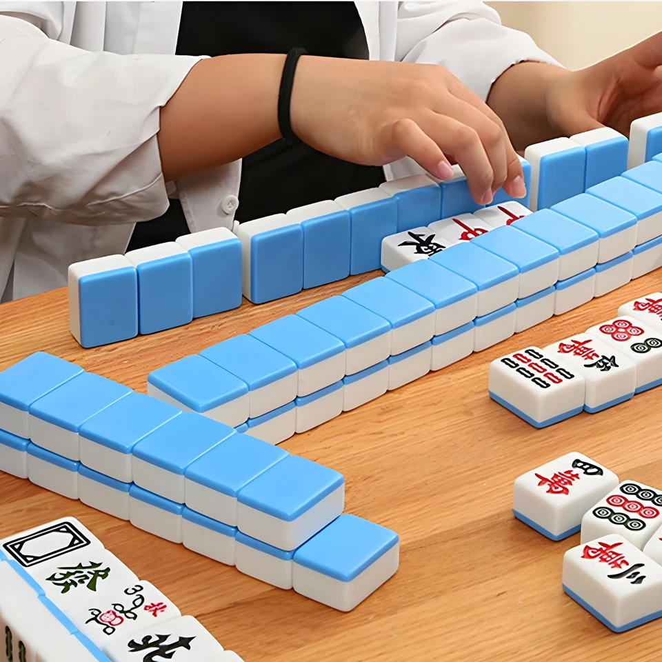 Large 42mm Chinese Mahjong Set Professional 144 Tiles English Characters Game  - Image 1 of 4
