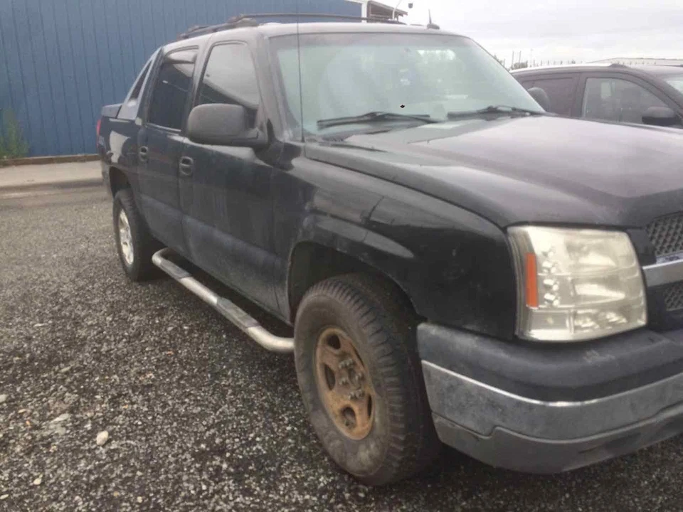 Объектив заднего фонаря CHEVY AVALANCHE 1500 правый 02 03 04 05 06 - Изображение 1 из 4