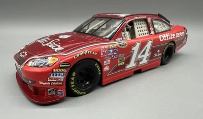 Tony Stewart Old Spice 2010 NASCAR 1:24 Diecast Motorsports Authentics - Image 1 of 4