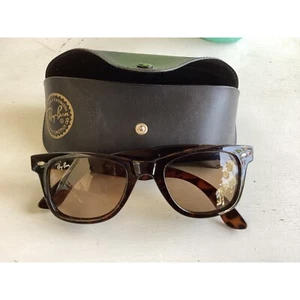 Ray-Ban Wayfarer Sunglasses Brown Tortoise Shell Designer Eyewear - Picture 1 of 5