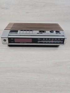 Vintage 80's Woodgrain GE 7-4634B Clock Radio AM/FM Red LED Alarm Clock - WORKS! - Picture 1 of 10