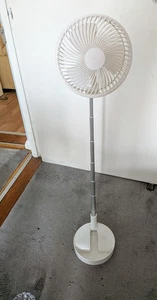 Foldaway Stand Fan Rechargeable Fan Ultra Lightweight Portable Desk Table Fan - Picture 1 of 4