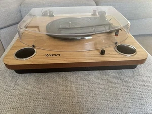 ION Audio Max LP - Vinyl Plattenspieler / Turntable mit integrierten Lautsprechern, USB O - Bild 1 von 5