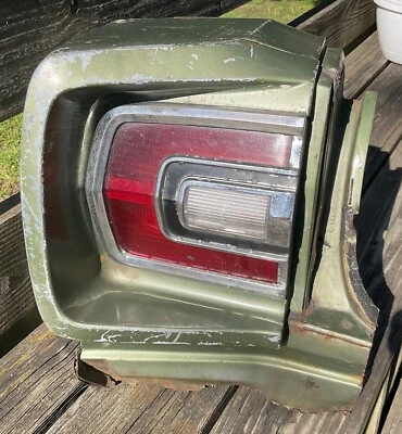 Plymouth Road Runner Satellite 1969 = panel de conexión de extensión de cuarto trasero izquierdo Foto 1 de 4