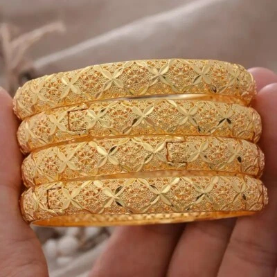 Brazaletes de oro regalo para mujer, brazaletes enchapados en oro Dubai, joyería nupcial india Foto 1 de 4