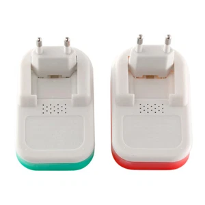 Universal Battery Charger Travel Charging With LCD Display For Phone Camera - Photo 1/11