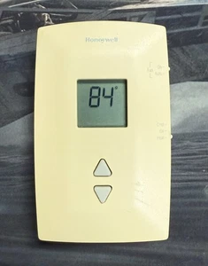Honeywell RTH111B1001 non-Programmable Electronic digital Thermostat RTH111B - Picture 1 of 7