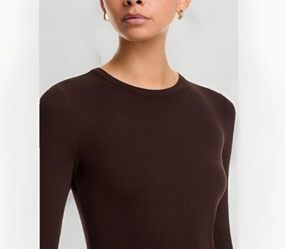 Camiseta acanalada manga larga Frame The XS marrón $179 Foto 1 de 4