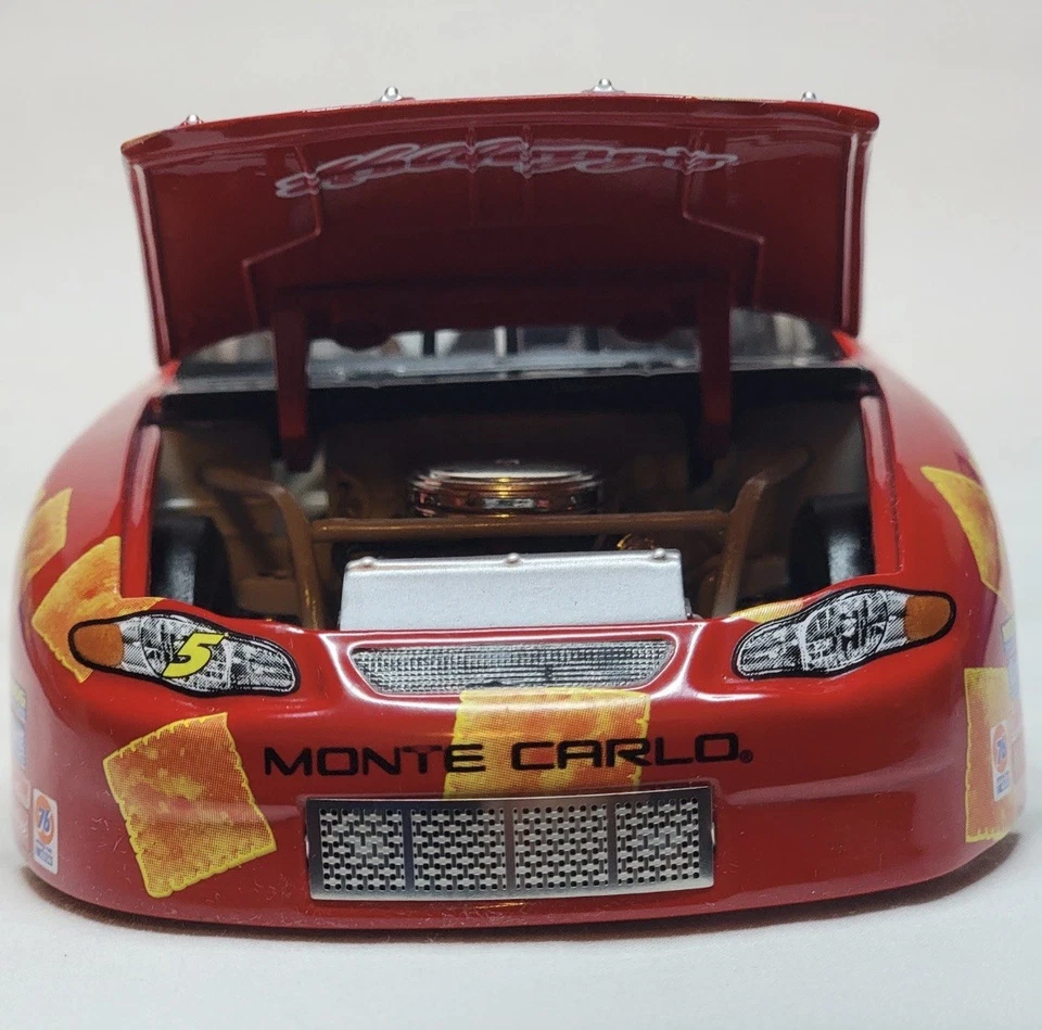 Terry Labonte #5 2002 Monte Carlo Kellogg's Cheez-It 1/24 Die Cast in Box - Image 1 of 4