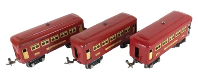 Lionel Nos. 607, 607, and 608 "Macy" Passenger Cars, Bright Red/Yellow - Image 1 of 4