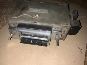 OEM GM 1966 CHEVROLET IMPALA SUPER SPORT CAPRICE AM/FM RADIO SS 986546 - Foto 1 di 6
