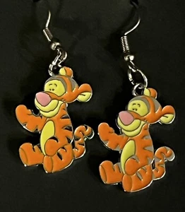 Disney Tigger French Wire Earrings Enamel on Silver Tone Metal - Picture 1 of 2