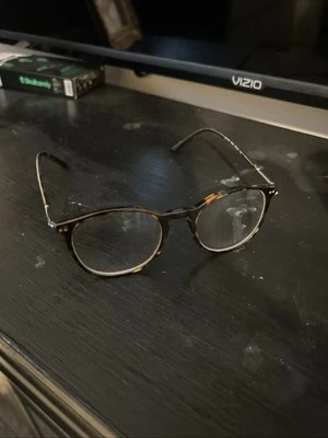 Giorgio Armani - Image 1 of 3