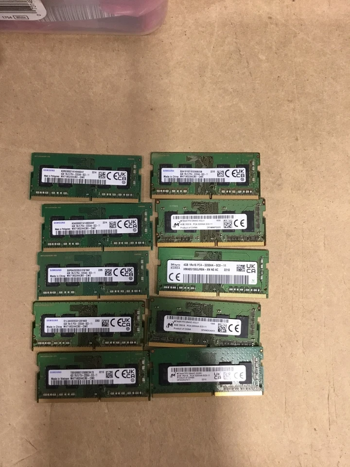 (Lote de 10) Memoria SODIMM para computadora portátil DDR4-3200 4 GB mixta/principal marcas Foto 1 de 1