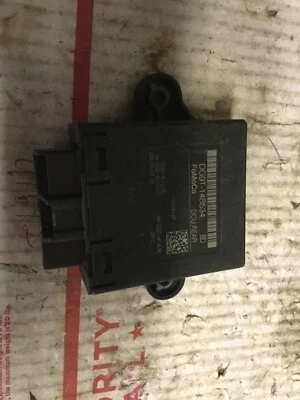 Módulo de porta traseira direita 15 16 17 Lincoln MKC DG9T-14B534-BD - Imagem 1 de 2