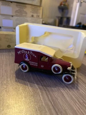 DG18020, Packard, McVitie & Price Digestive Biscuits vintage diecast car — 第 1/4 张图片