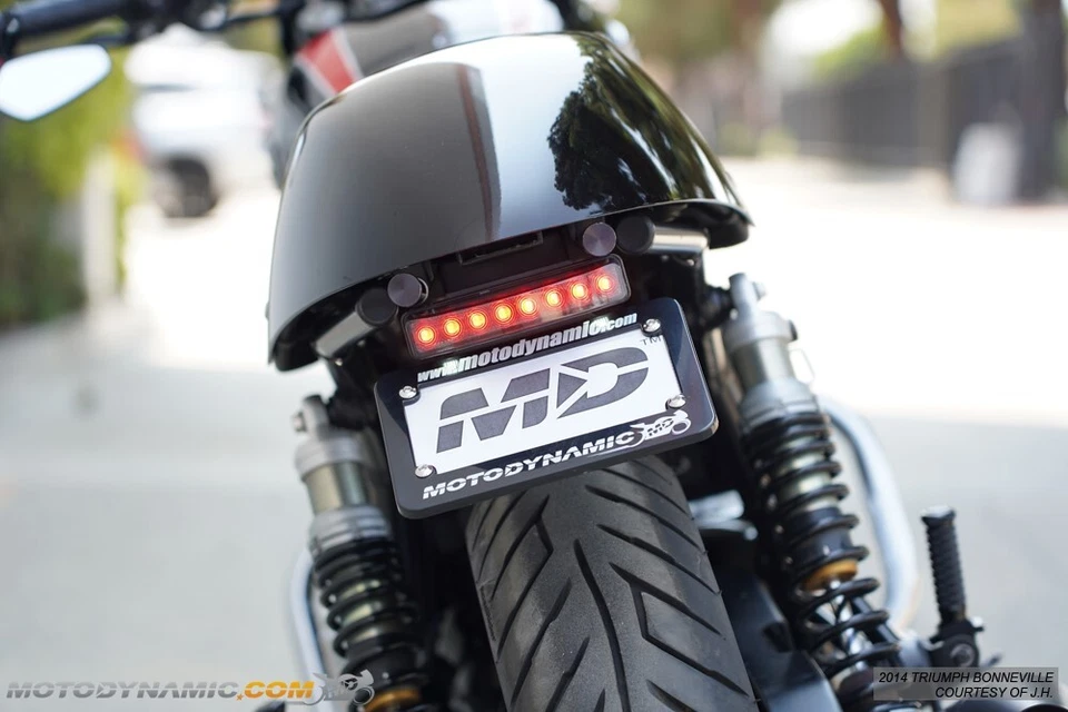 Eliminador de guardabarros Triumph Scrambler Bonneville Thruxton con luz trasera LED AHUMADA Foto 1 de 4