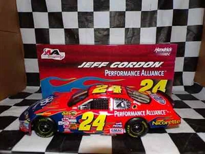 Jeff Gordon #24 DuPont / Performance Alliance 2006 Monte Carlo SS MA 1:24 NASCAR - Picture 1 of 5