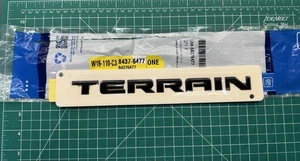 NEW Genuine OEM BLACK TERRAIN Emblem for 2019-2021 GMC Terrain models - Bild 1 von 3