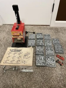 HOT WHEELS FACTORY 1968 Mattel toy injection engine to make custom Redlines RARE - Picture 1 of 13