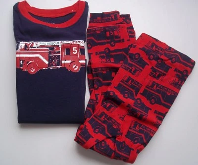 Conjunto de pijama de 2 piezas Baby Gap Fire Truck Rescue nuevo con etiquetas manga larga y pantalones Foto 1 de 4