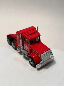 Matchbox Petersilt Truck No 8 - Red, Diecast 1983 - Picture 1 of 10