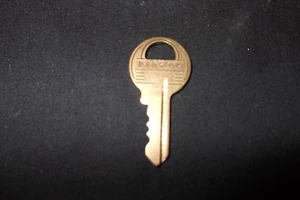 Llave maestra con llave numerada uno candado puerta utilitaria máquina de Coca Cola - Imagen 1 de 4
