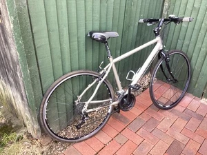 Dawes Discovery 301 Hybrid Bike 19” Frame - Picture 1 of 8