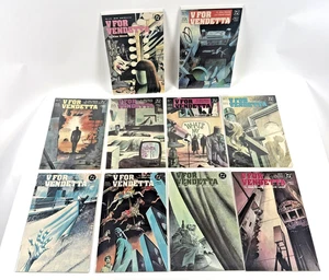 V for Vendetta #1-10 1988 serie limitata completa quasi nuova + Alan Moore / David Lloyd - Foto 1 di 23