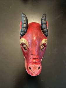 Maschera danza messicana vintage intagliata diablo/diavolo legno etnografica alta 9 1/2 - Foto 1 di 12