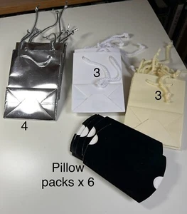 Selection Of Small Gloss Paper Gift Bags For Party Jewellery Assorted Colours - Picture 1 of 6
