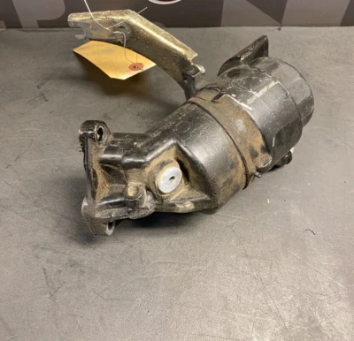 Porsche 911 GT3 2004 carcasa de filtro de aceite de motor OEM usada Foto 1 de 4