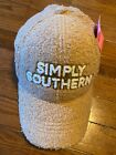 Simply Southern Womans Baseball Fuzzy Hat tan złoty biały przód logo adj Fabrycznie nowy z metką