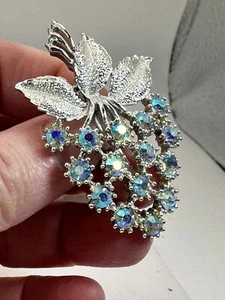 Flower Bouquet Aurora Rhinestones Vintage Silver Brooch Pin M-4378 - Picture 1 of 4