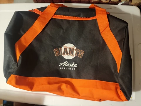 San Francisco Giants Alaska Airlines 2019 Duffel Gym Bag SGA great condition Cover
