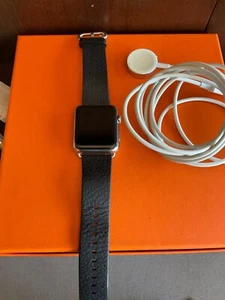 APPLE Watch/1st Generation April 2015/42mm Stainless Steel Black Leather Strap - Picture 1 of 5