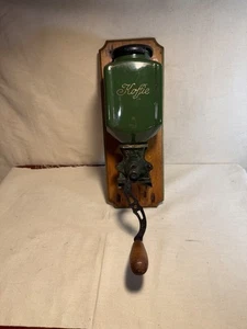 Molinillo de café de pared PeDe vintage - tarro verde "Koffie", Alemania, años 30  - Imagen 1 de 3
