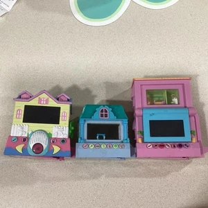 Pixel Chix Rotating Rooms Baby Sitter Interactive House Set Mattel 2006 - Picture 1 of 12