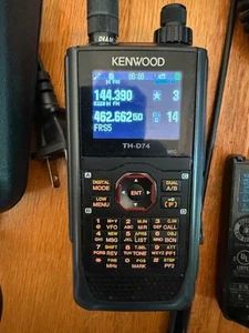 Kenwood TH-D74A Handheld Amateur Radio with Rapid Charger (4x Batteries) - Photo 1/8