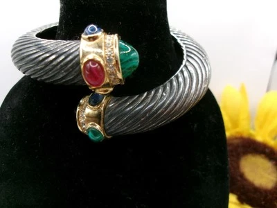 PULSERA BYPASS METAL CABUJÓN MULTICOLOR GIVECHY GRIPOIX AÑOS 80 VINTAGE Foto 1 de 4