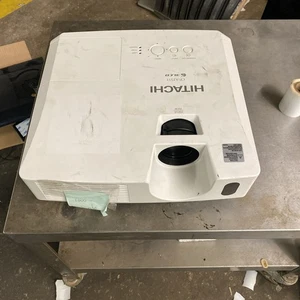 Proyector 3LCD Hitachi CP-X2511  - Imagen 1 de 7