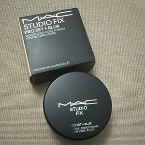 M.A.C Studio Fix Pro Set + Blur Weightless Loose Powder Medium 0.22 oz 6.5 g - Picture 1 of 7
