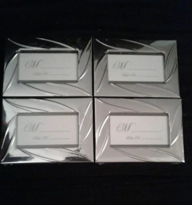 派对名称桌卡放置夹银色框架/4 件装 — 第 1/2 张图片