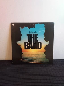 The Band~Islands~VINYL LP RECORD~1977~CAPITOL Records~ESC-80780 - Imagen 1 de 12