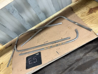 1965 1966 65 66 Ford Galaxy GALAXIE LTD 2 DOOR HT REAR WINDSHIELD TRIM MOLDING - Image 1 of 4