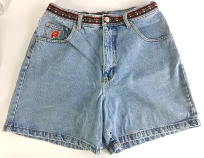 Vintage Mountain Lake Womens Size 12 Embroidered Floral Jean Shorts - Image 1 of 4