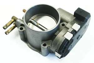 Cuerpo acelerador 00-05 Audi A4 A6 C5 VW Passat B5 V6 2.8 3.0 ATQ AVK 078 133 062 B - Imagen 1 de 2