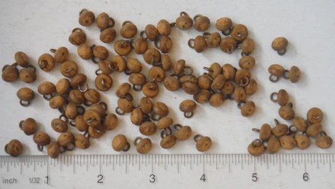 Lot of 100 Antique Wood Shoe Buttons 5/16" P4700 Cover