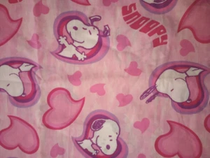 Snoopy Herzen Spaß Stoff Länge Charakter Stück 17 x 13,5 Zoll - Bild 1 von 2