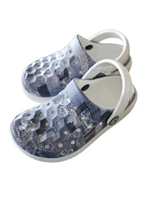 Joybees Size 10 Girl's New Blue Patterned Clogs Water Shoes - Picture 1 of 6